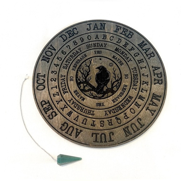 Green Aventurine Pendulum Set with Raven Pendulum Board - Picture 1 of 5